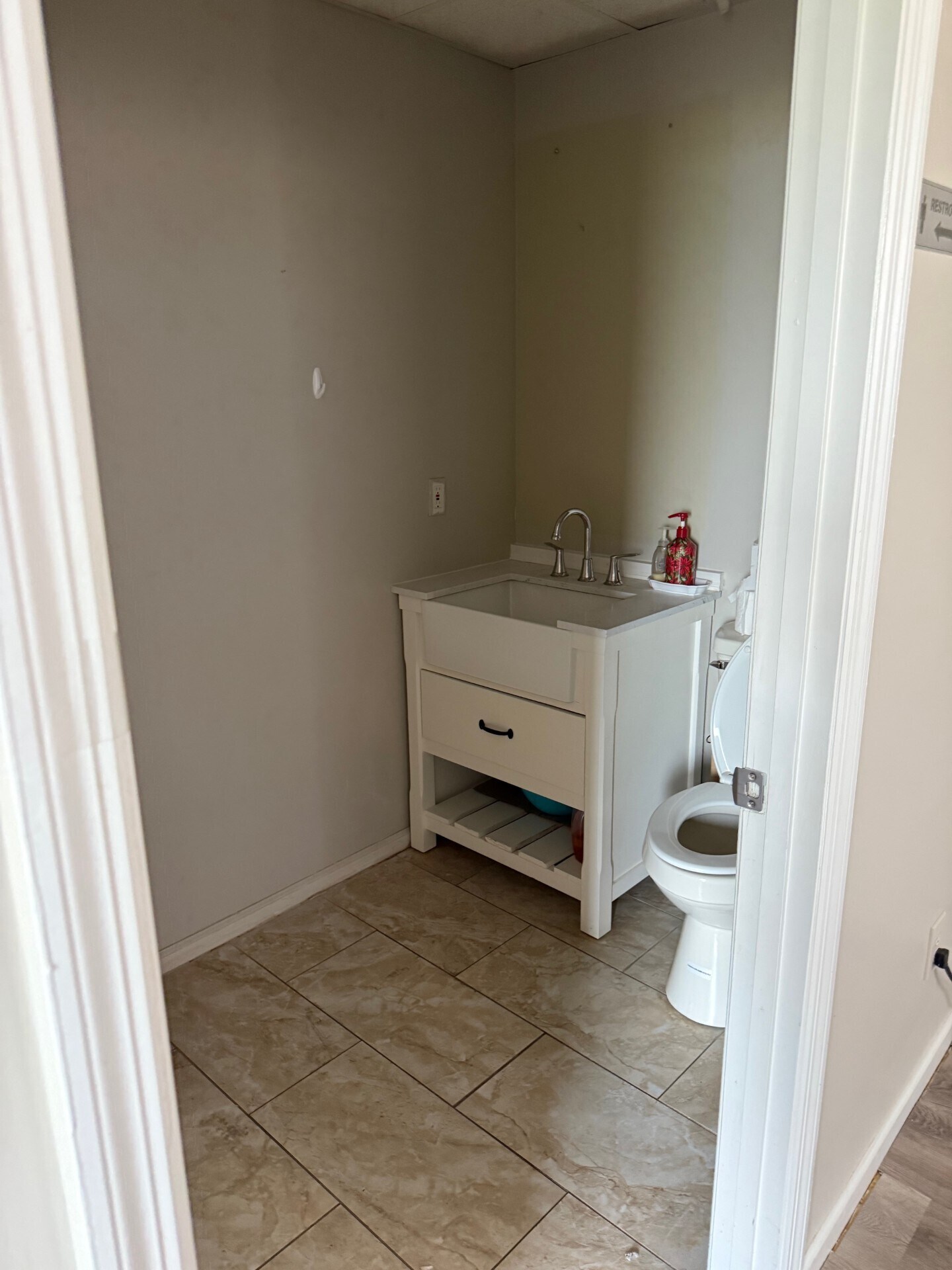2019 Sparkman Dr, Huntsville, AL for lease Interior Photo- Image 1 of 11