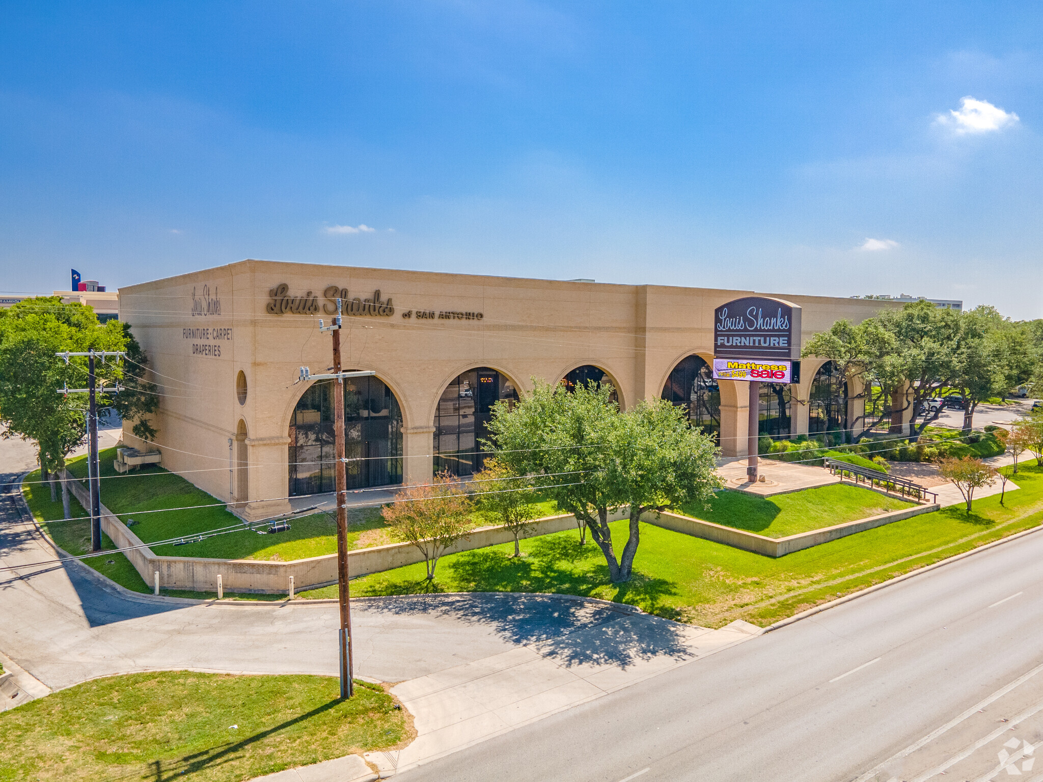 11035 W IH-10, San Antonio, TX à vendre Photo du bâtiment- Image 1 de 1