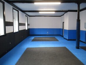 Eastwood St, Bradford for lease Interior Photo- Image 1 of 5