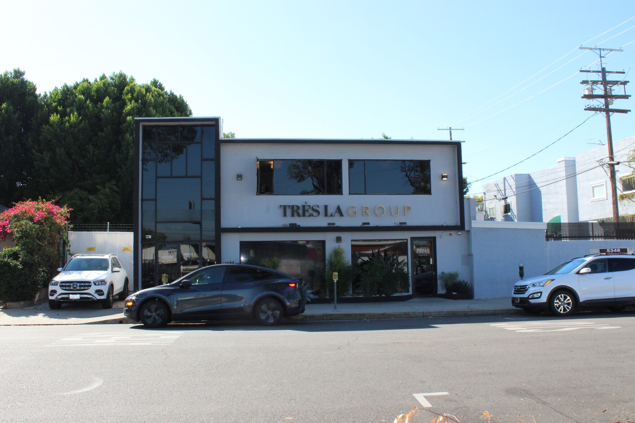 21926 Costanso St, Woodland Hills, CA à vendre Photo intérieure- Image 1 de 8