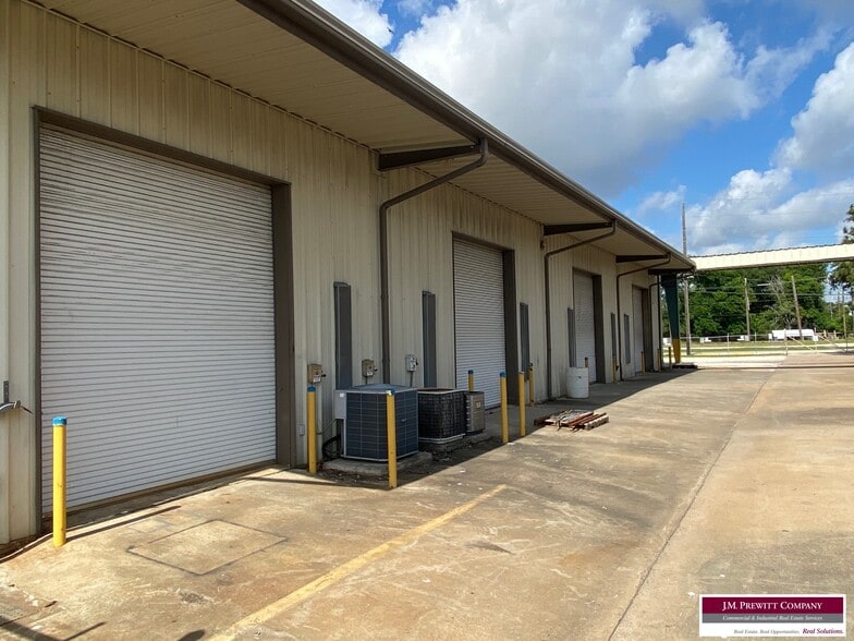 301 Ml King Jr Pky, Beaumont, TX for sale - Building Photo - Image 2 of 4