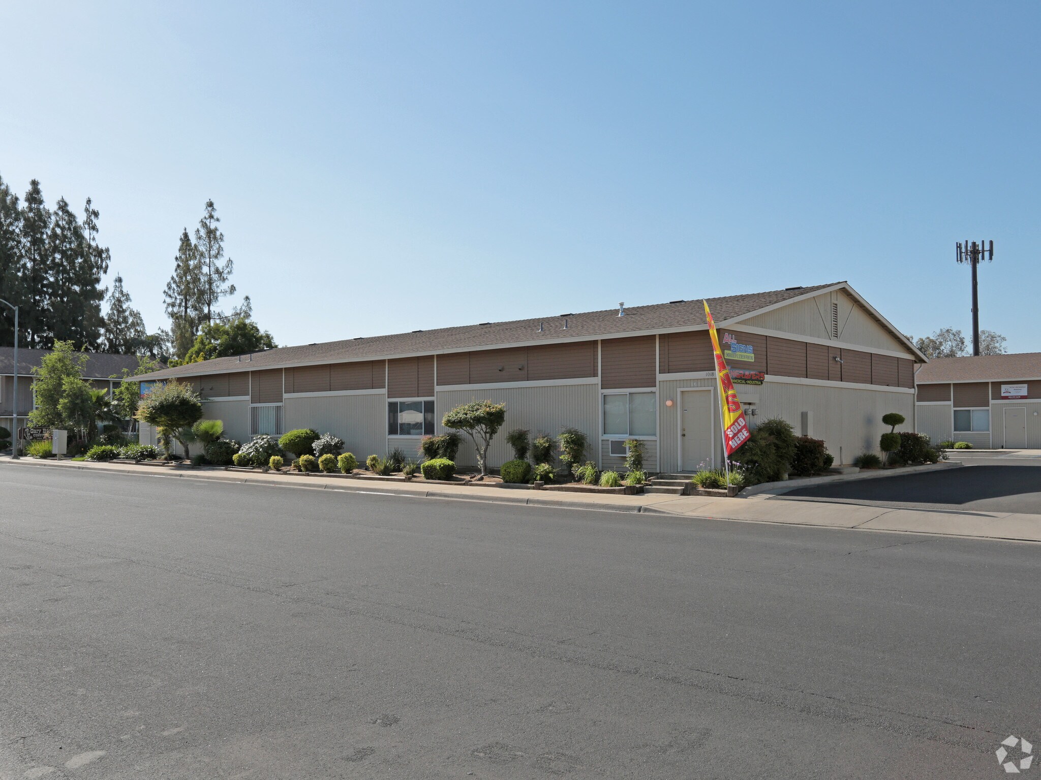 1018 San Jose Ave, Clovis, CA for lease Primary Photo- Image 1 of 5