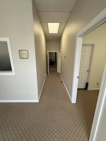 7601 Waters Ave, Savannah, GA for lease - Building Photo - Image 3 of 8