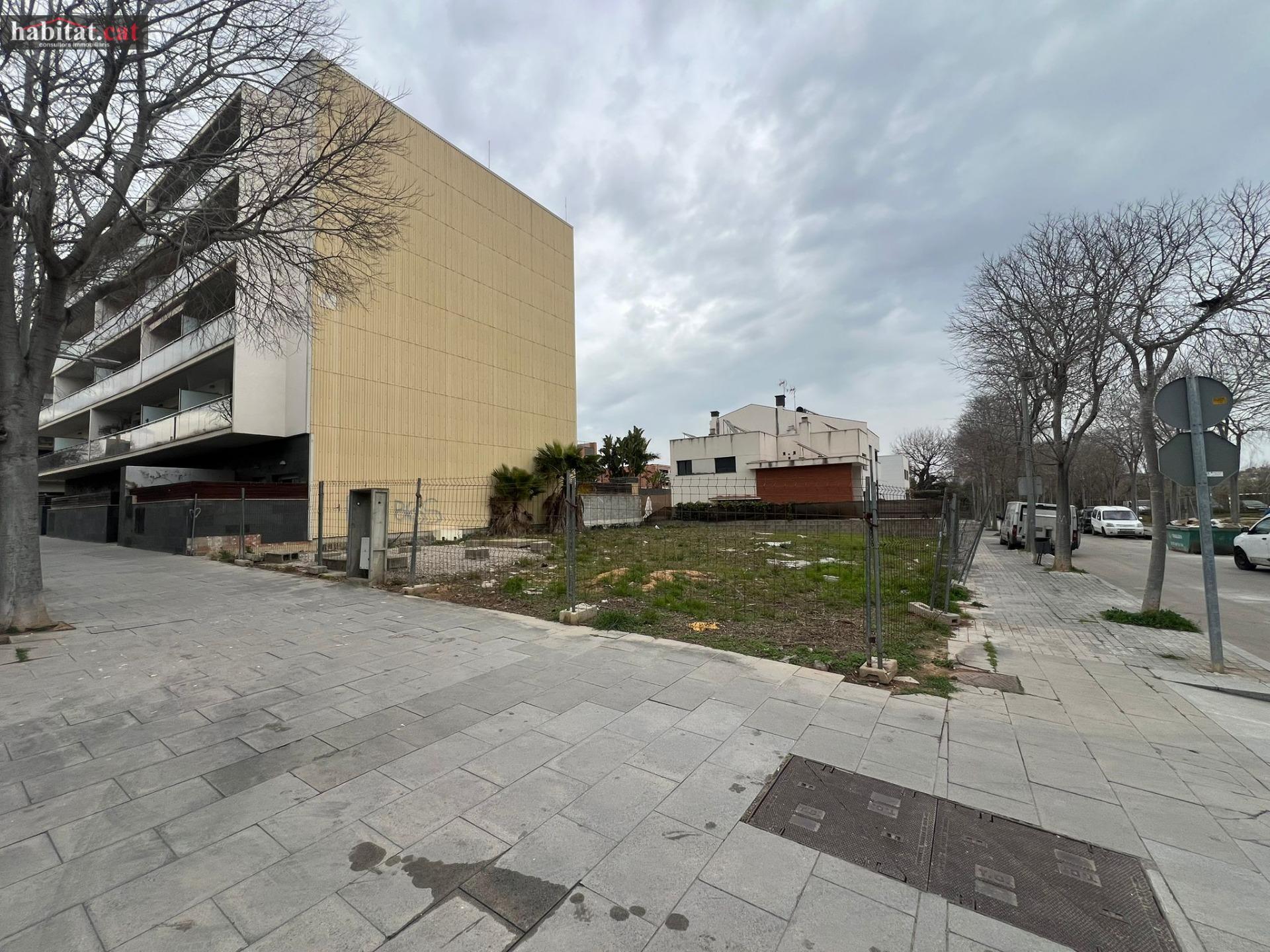 Terrain dans Vilanova i la Geltrú, Barcelona à vendre Photo principale- Image 1 de 11