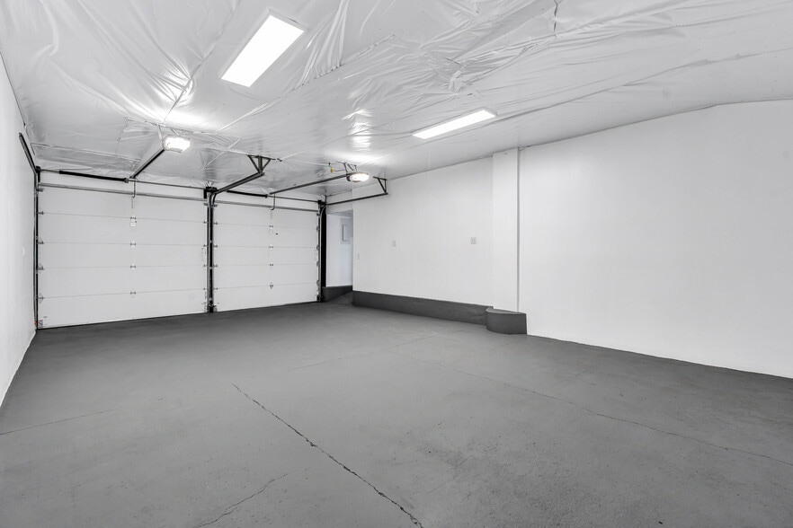 2934 SE 16th Ave, Portland, OR for lease - Interior Photo - Image 2 of 9