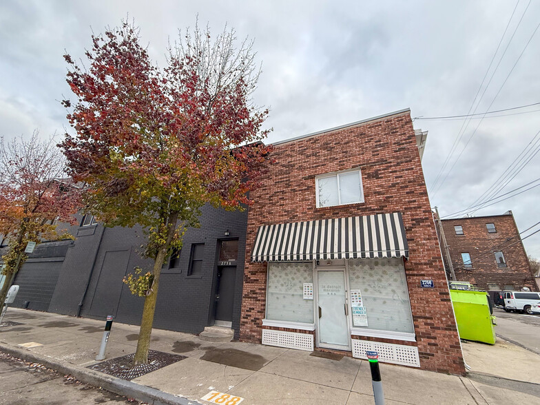 2756 Evaline St, Hamtramck, MI for lease - Building Photo - Image 2 of 3