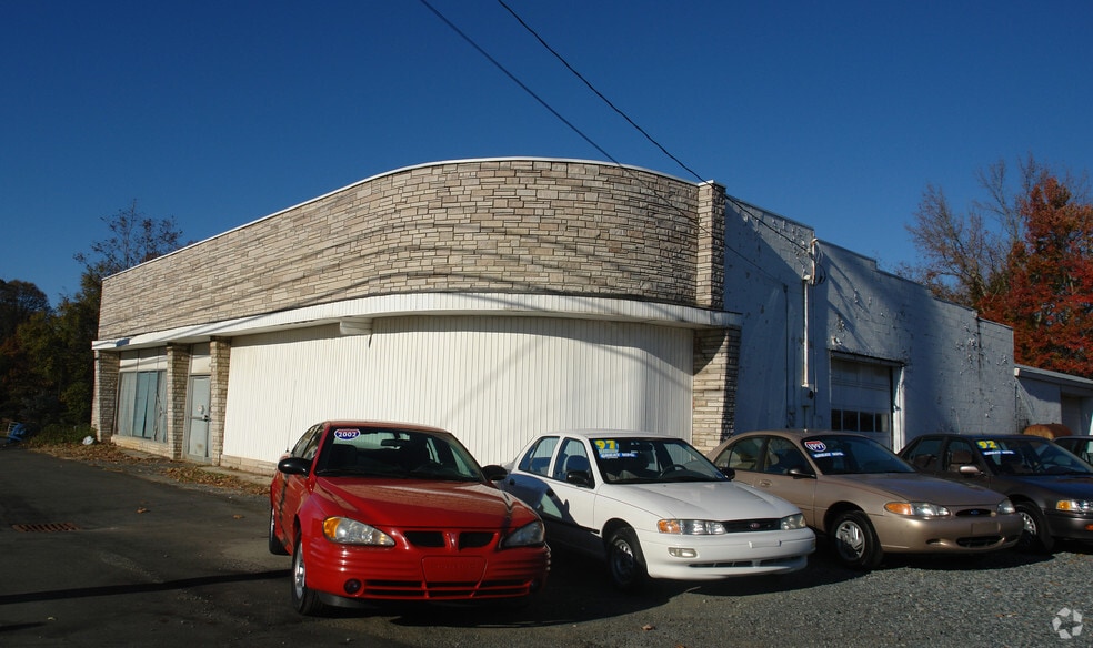 612 W Main St, Locust, NC for sale - Building Photo - Image 2 of 4