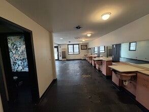 6 W 1st St, Hinsdale, IL for lease Interior Photo- Image 2 of 3