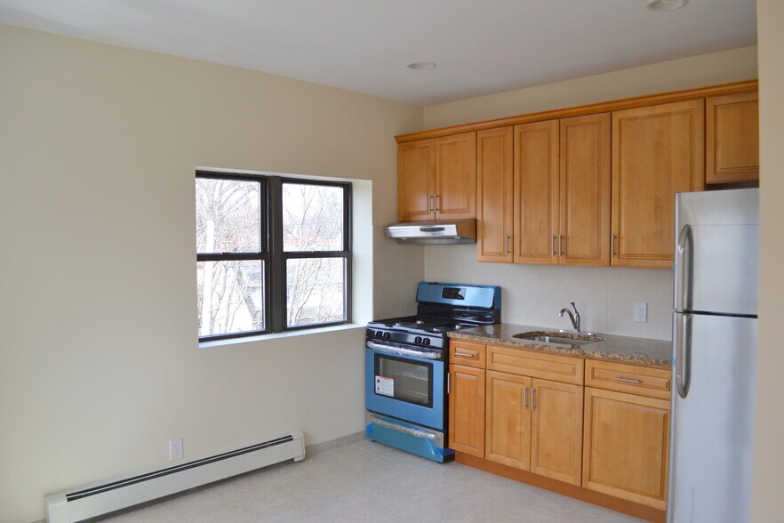 3 Sherman Ave, Mount Vernon, NY à vendre - Photo du bâtiment - Image 3 de 13