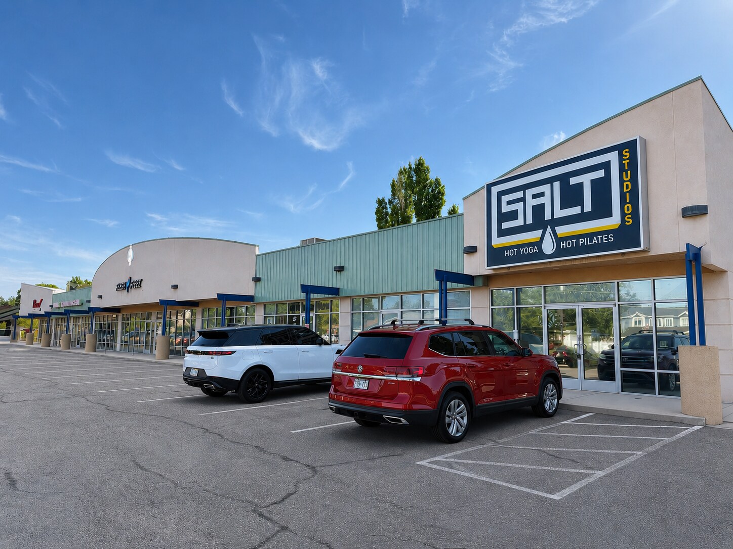 1830 N Hill Field Rd, Layton, UT à louer Photo du bâtiment- Image 1 de 5