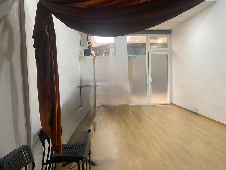 Plaza del Toro, 1, Tres Cantos, Madrid for sale - Interior Photo - Image 2 of 8