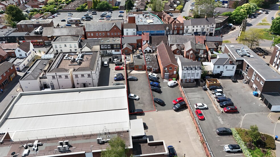 21-23 The Square, Kenilworth à louer - Photo du bâtiment - Image 2 de 11