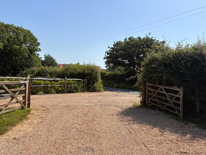Sincox Ln, Partridge Green à louer - Photo du bâtiment - Image 3 de 4