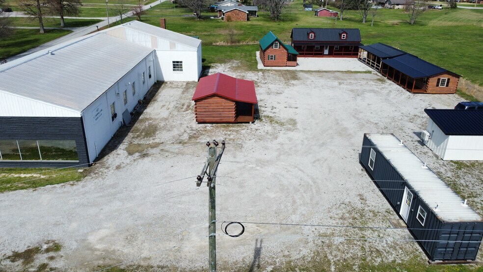 677 S Cardinal Ln, Scottsburg, IN for sale - Building Photo - Image 3 of 102