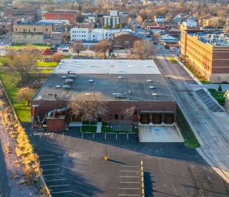 Plus de détails pour 436 E Locust St, Dekalb, IL - Industriel à louer