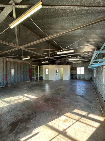 717 Concho St, Colorado City, TX for lease - Interior Photo - Image 3 of 8