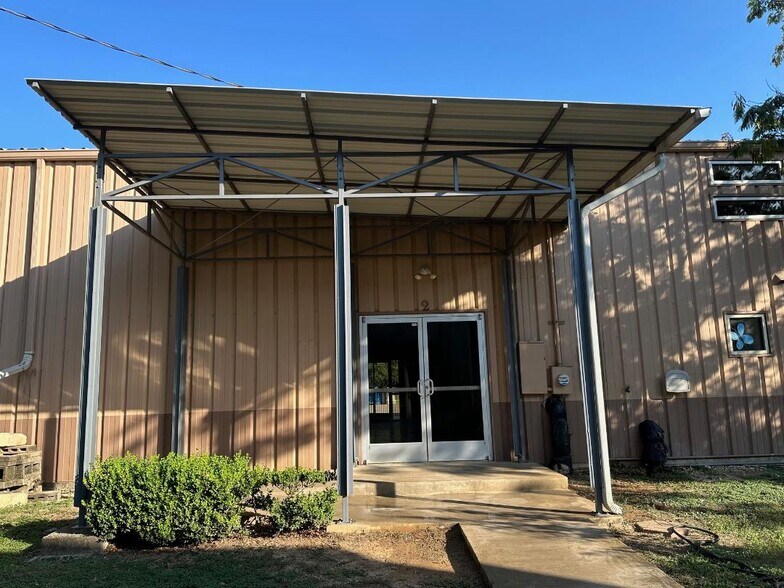 400 Uhland Rd, San Marcos, TX à louer - Photo principale - Image 1 de 18