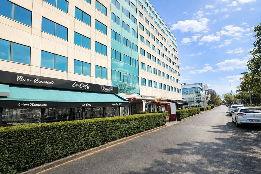 4 Avenue Laurent Cély, Asnières-sur-Seine for lease - Building Photo - Image 1 of 8