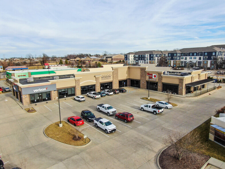 1413 Grindstone Plaza Dr, Columbia, MO à louer - Photo du bâtiment - Image 1 de 11