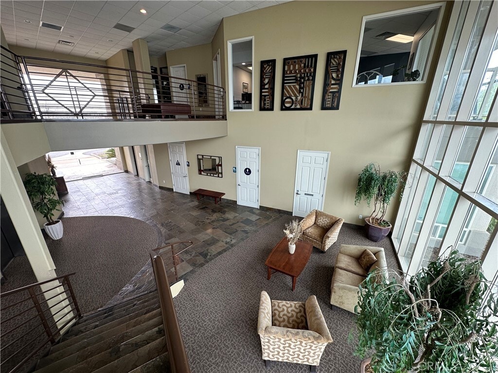 2580 Sierra Sunrise Ter, Chico, CA 95928 - Unité 100 - - Photo intérieure - Image 1 of 9