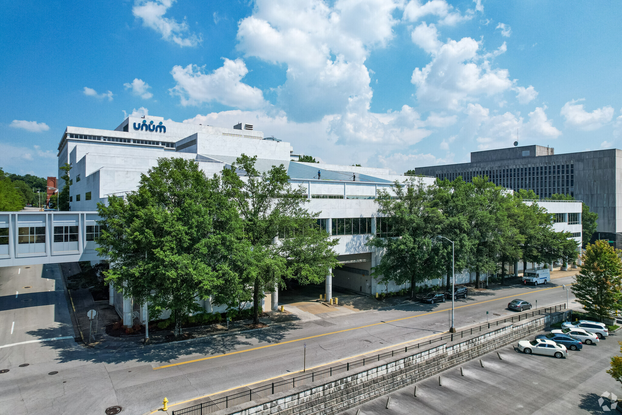 555 Walnut St, Chattanooga, TN for lease Building Photo- Image 1 of 16