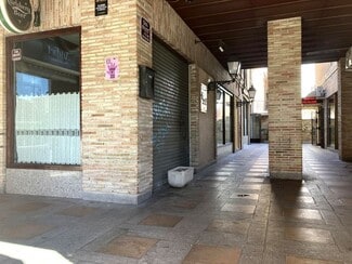 Plus de détails pour Multi-résidentiel à vendre