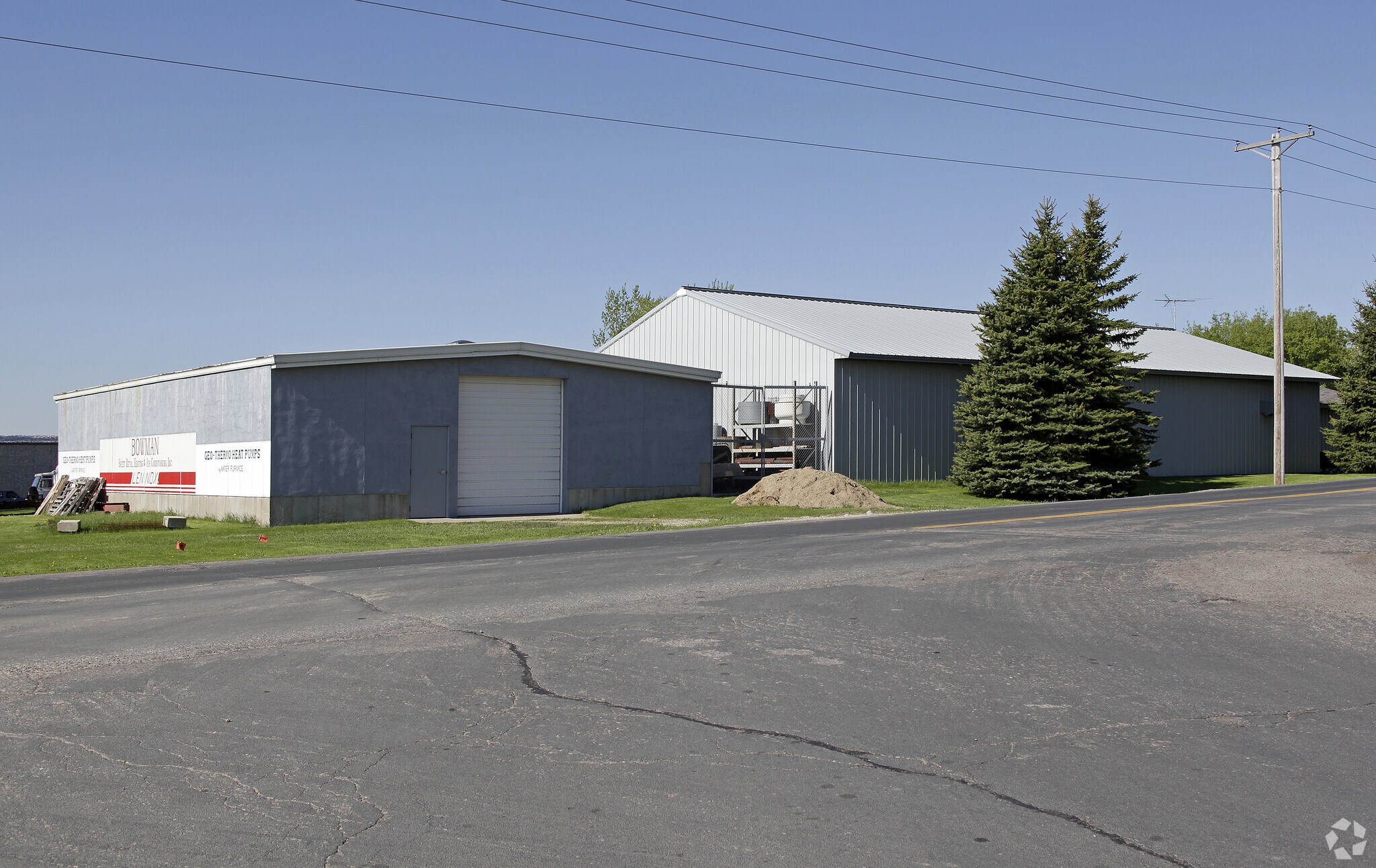 300 Brighton Ave S, Buffalo, MN for lease Primary Photo- Image 1 of 3