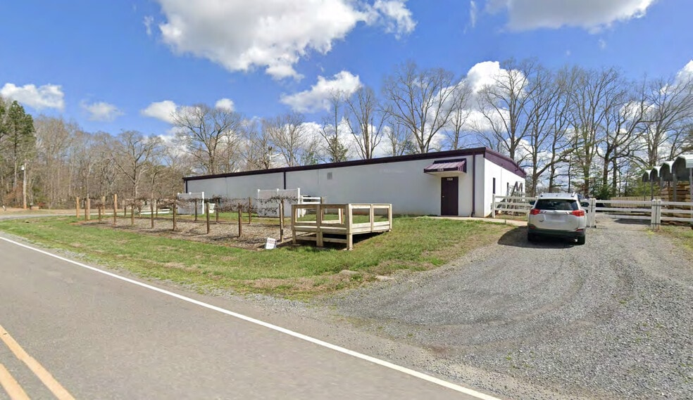 1168 Miles Rd, Dallas, NC for sale - Building Photo - Image 1 of 3