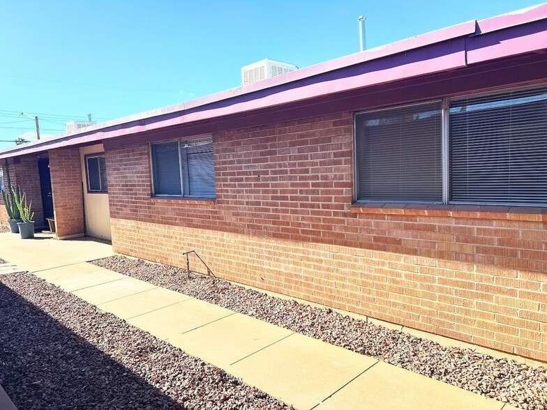 1710 S Jefferson Ave, Tucson, AZ à vendre - Photo intérieure - Image 3 de 18