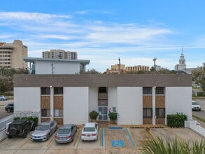 1717 2nd St, Sarasota, FL à louer Photo intérieure- Image 1 de 20