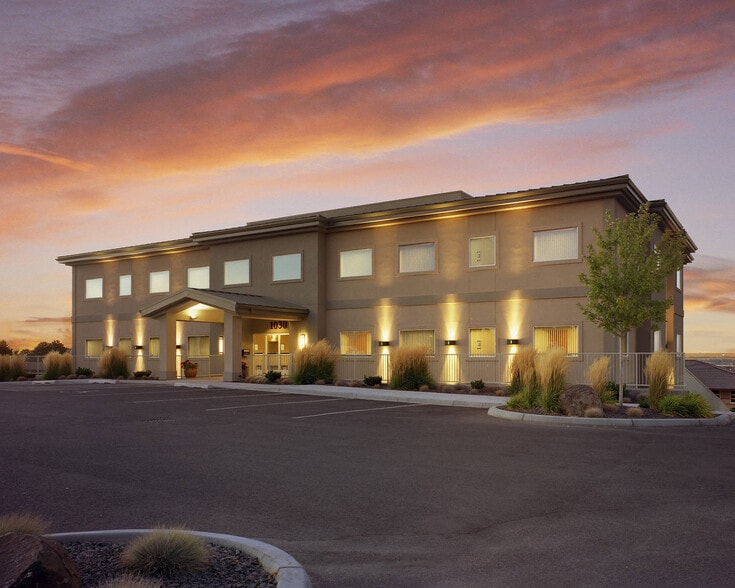 1030 N Center Pky, Kennewick, WA for lease - Building Photo - Image 2 of 10