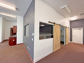 6576 Oakmont Dr, Santa Rosa, CA for lease Interior Photo- Image 2 of 7