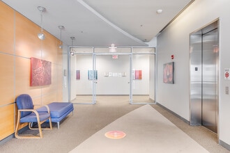 21785 Filigree Ct, Ashburn, VA à louer Photo intérieure- Image 1 de 14