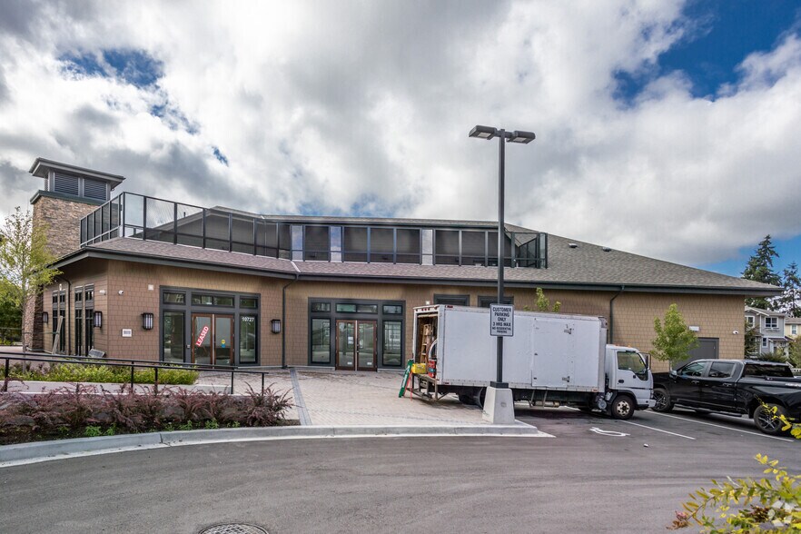 10775 Delsom Cres, Delta, BC à louer - Photo du bâtiment - Image 2 de 3