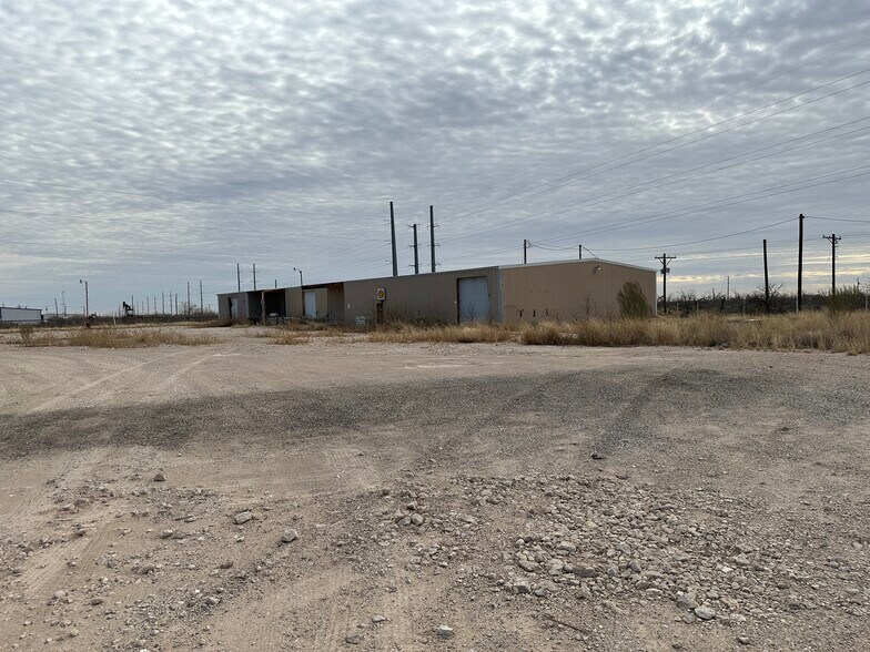 4013 42nd Street, Odessa, TX à vendre - Photo du bâtiment - Image 3 de 7