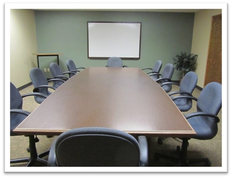 2489 Rice St, Roseville, MN à louer - Photo intérieure - Image 2 de 10