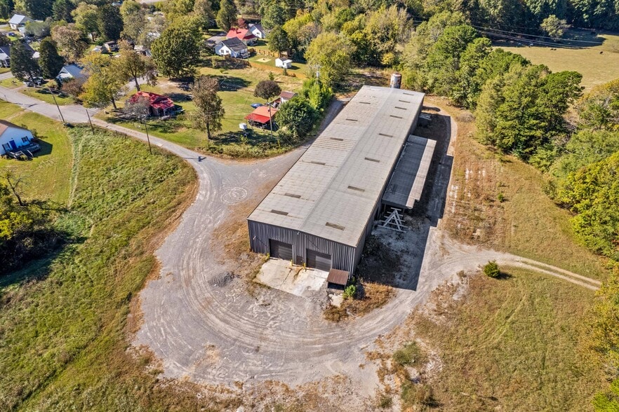 344 Field Dr, Troutman, NC for lease - Building Photo - Image 3 of 5