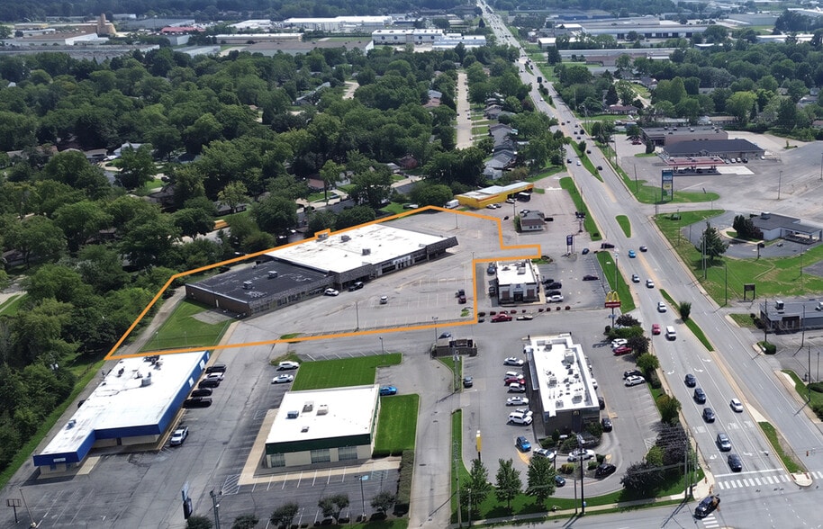 3721 N Post Rd, Indianapolis, IN for sale - Building Photo - Image 2 of 6