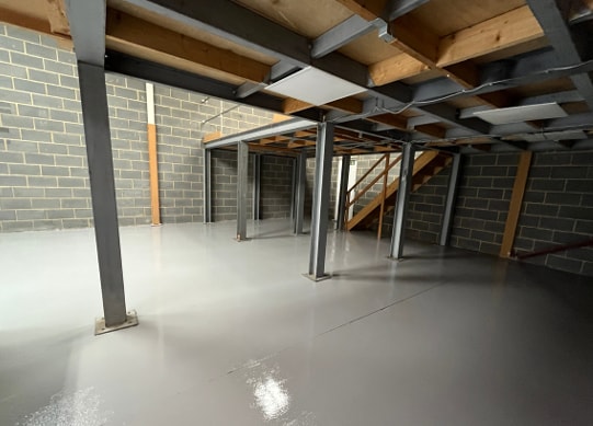 Hough Side Rd, Pudsey for lease Interior Photo- Image 1 of 1