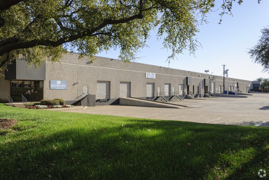 4301-4311 Shilling Way, Dallas, TX à louer - Photo du bâtiment - Image 2 de 6