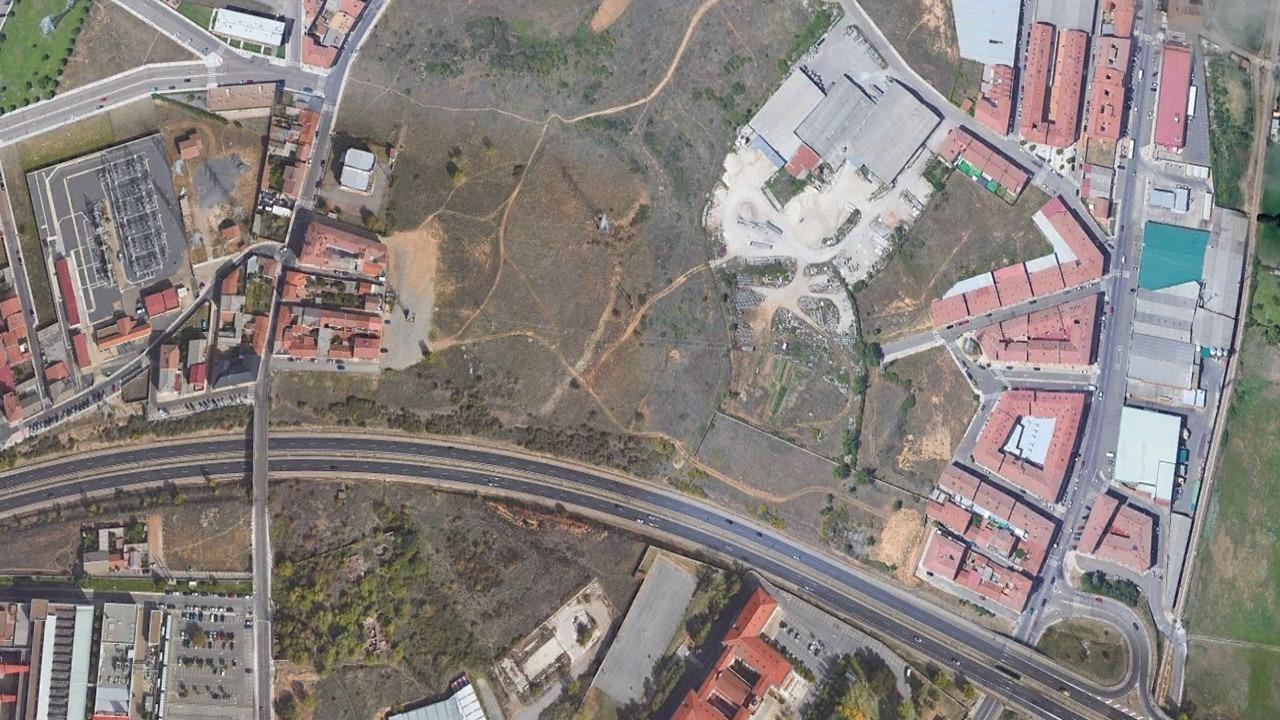 Land in Villaquilambre, León for sale Primary Photo- Image 1 of 5
