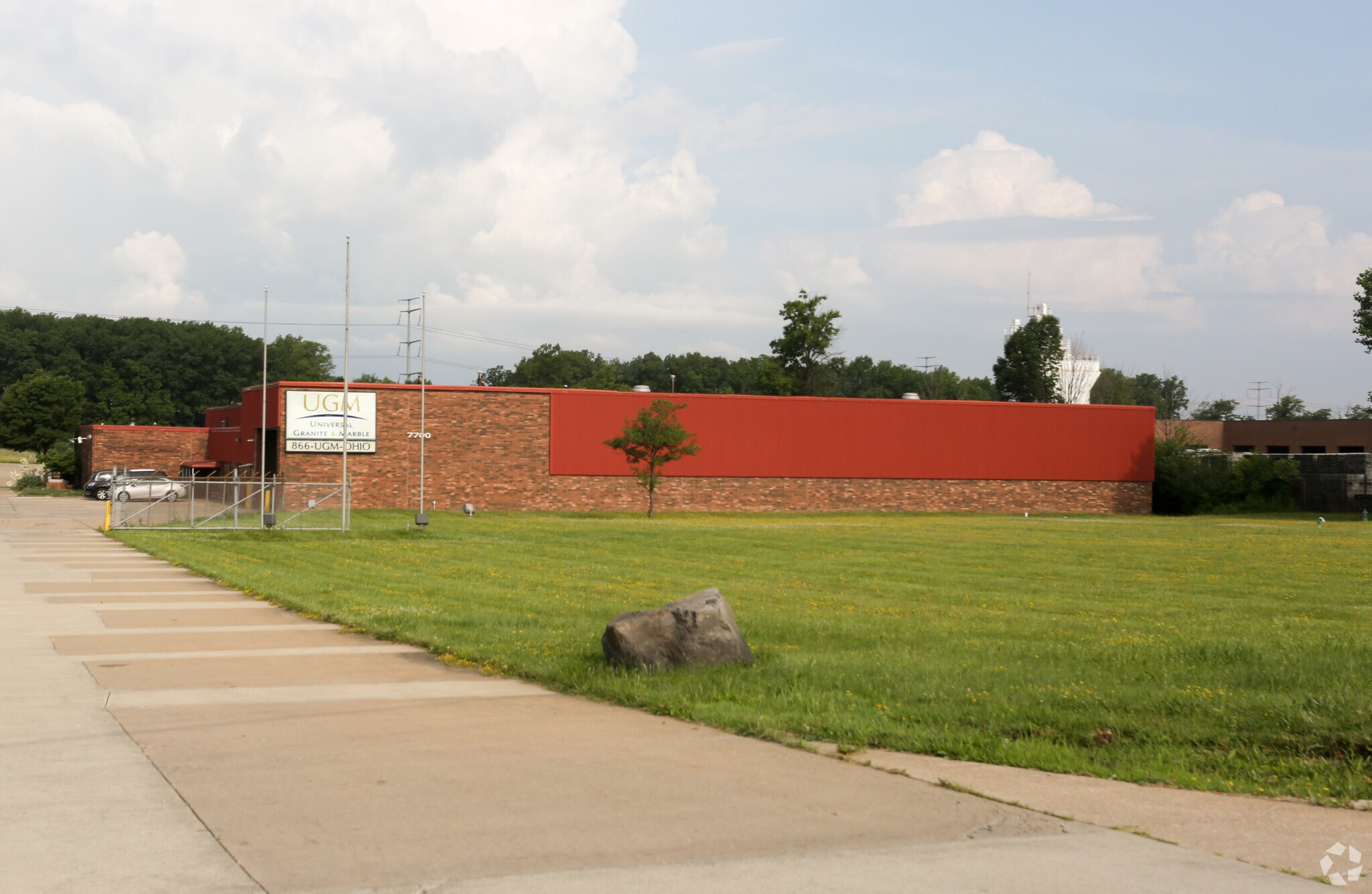 7700 Oak Leaf Rd, Oakwood Village, OH for lease Building Photo- Image 1 of 9