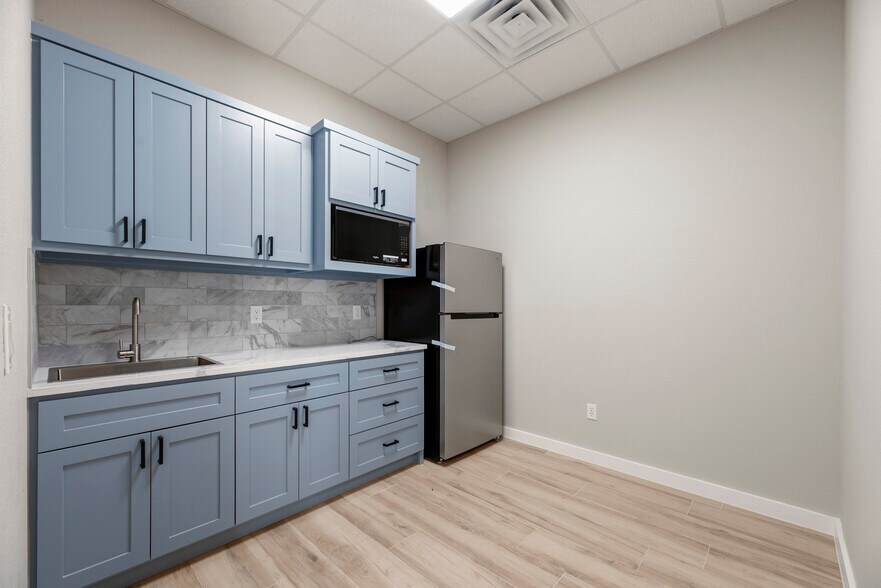 17985 Shaw Rd, Cypress, TX à vendre - Photo du bâtiment - Image 3 de 7