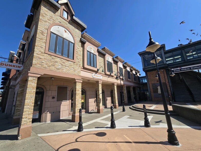 139 N Broadway, South Amboy, NJ à louer - Photo du bâtiment - Image 2 de 7