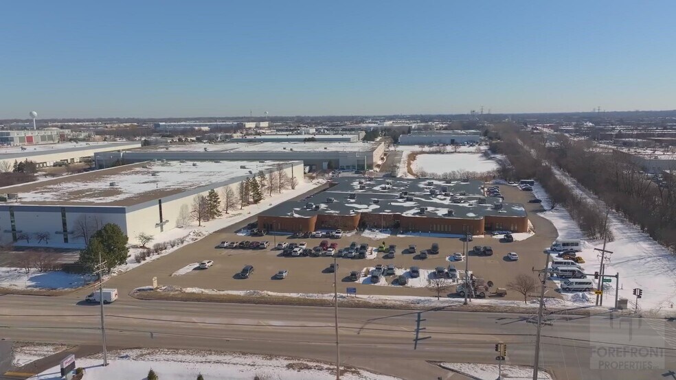 191 S Gary Ave, Carol Stream, IL à louer - Vidéo sur l’inscription commerciale - Image 3 de 6