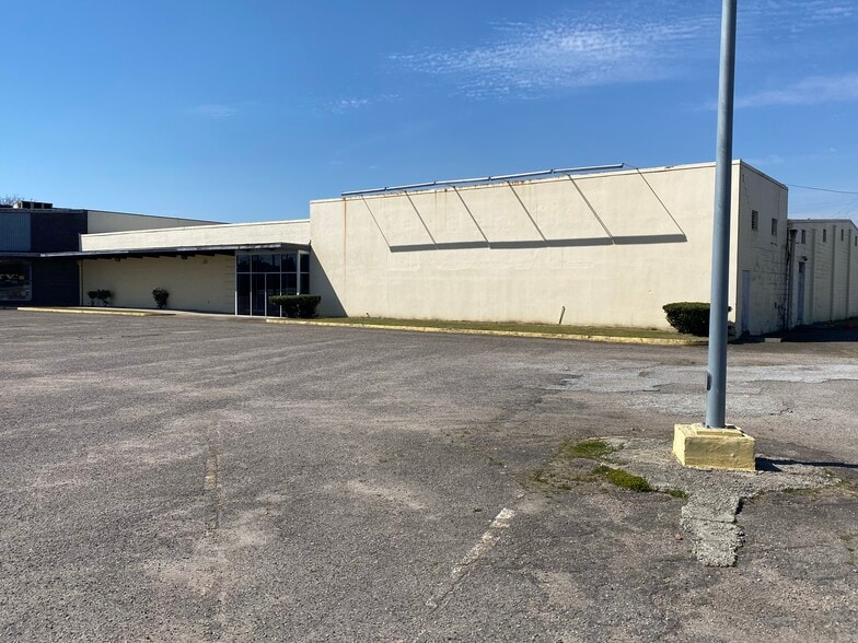 1241-1247 Gordon Hwy, Augusta, GA for sale - Building Photo - Image 3 of 13