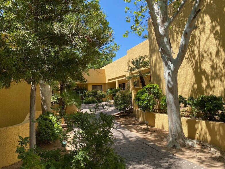 6700 N Oracle Rd, Tucson, AZ à louer - Photo du bâtiment - Image 3 de 5