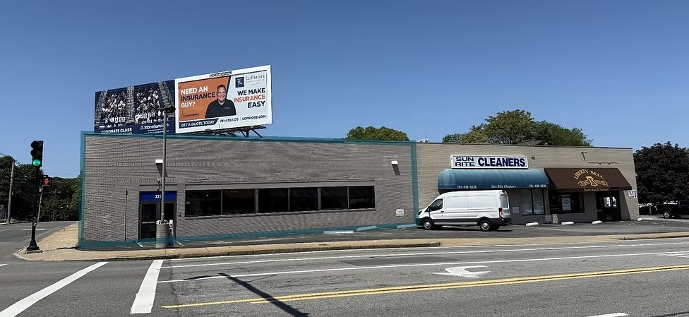 221 Main St, Stoneham, MA for lease - Building Photo - Image 1 of 5