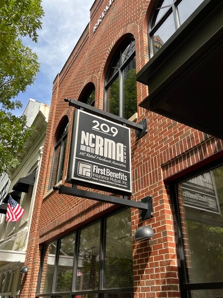 209 Fayetteville St, Raleigh, NC for sale - Building Photo - Image 2 of 6