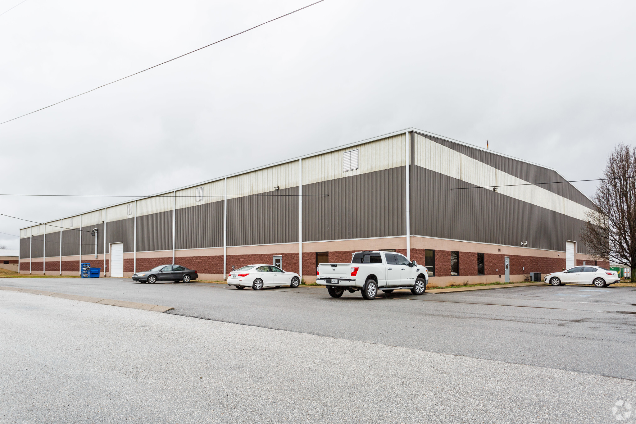 126 Davis St, Portland, TN for lease Primary Photo- Image 1 of 3